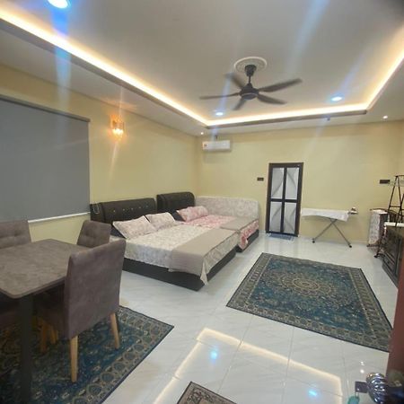 Makndak Roomstay Арау Екстериор снимка
