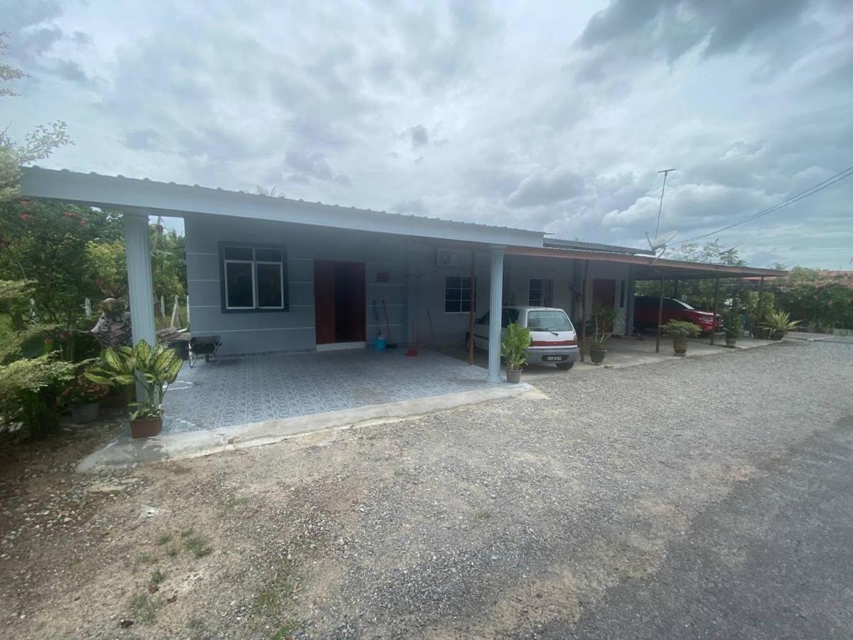 Makndak Roomstay Арау Екстериор снимка